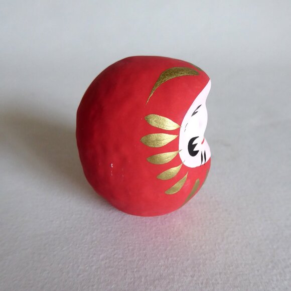 VINTAGE NEW JAPAN JAPANESE 2” CERAMIC GOOD LUCK DARUMA WEIGHTED DOLL - Picture 2 of 7